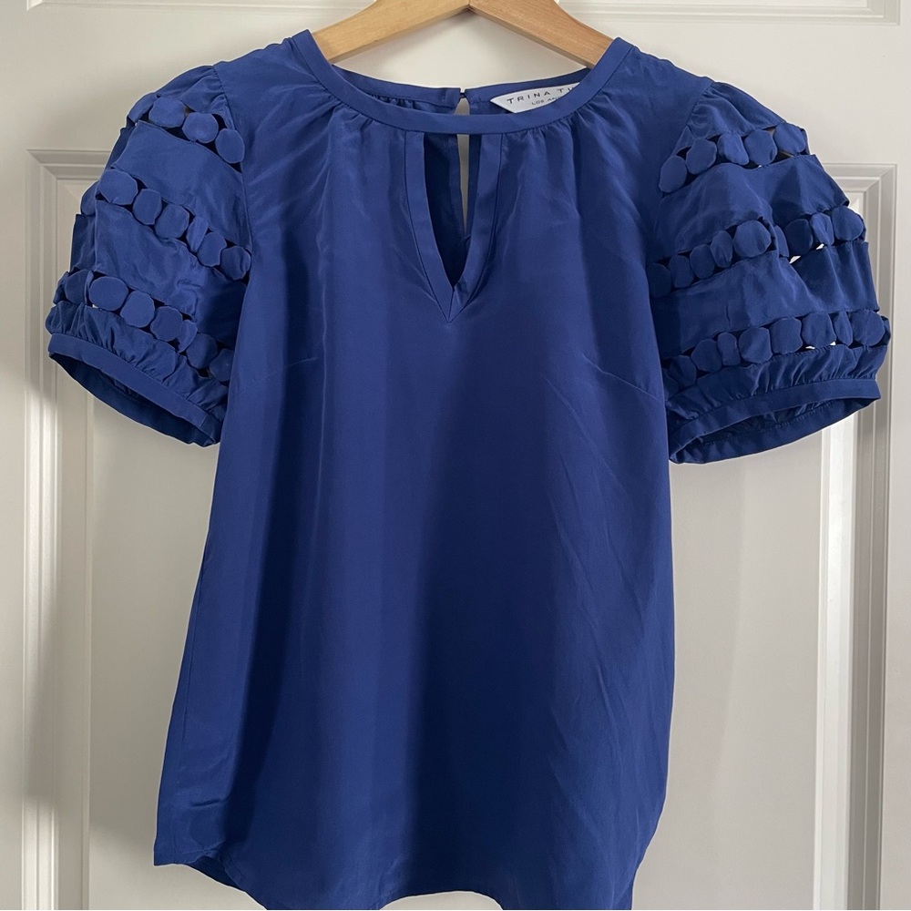 Trina Turk Royal Blue Puff Sleeve Blouse 🚨🚨stain on back